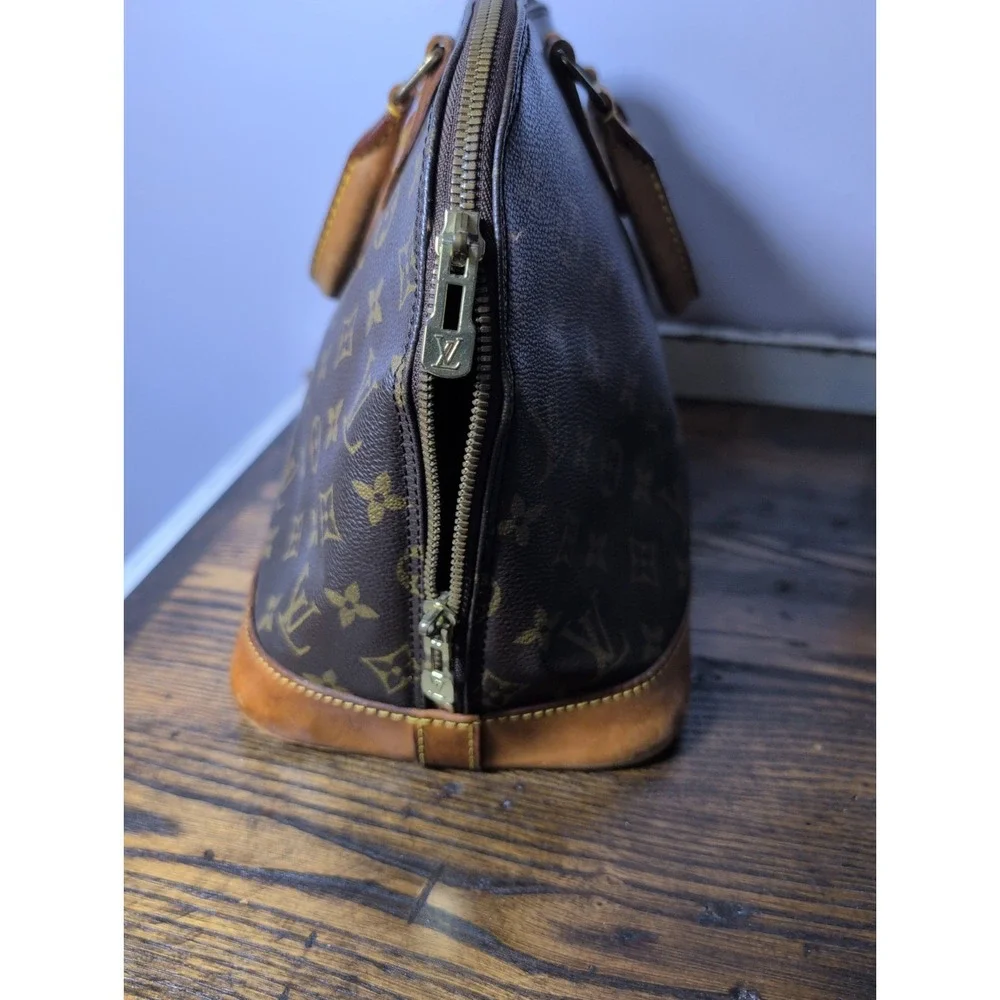 Louis Vuitton Alma PM Monogram Canvas Leather Vintage Bag‎ Brown Vintage